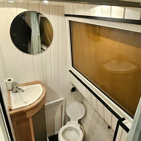 船屋 Sur L'eau Confort